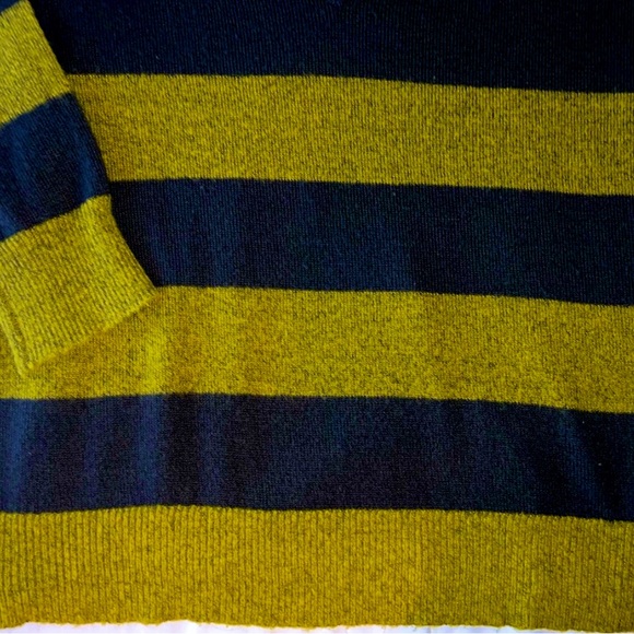 ⭐️ BDG ⭐️VINTAGE OVERSIZED KNIT RELAXED FIT V-NECK PULLOVER SWEATER SIZE XS/S - Picture 8 of 11